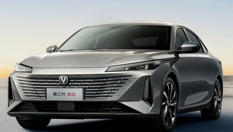 仅6.99万！高水平准中级车，月销超2万，6.1个油喝92，超高颜值！