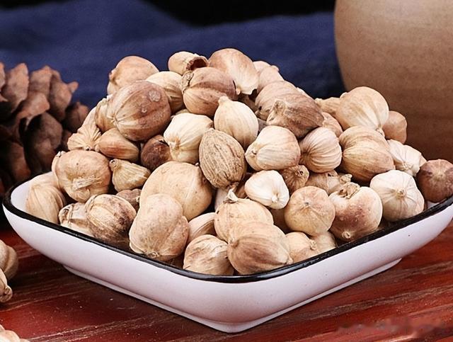 不管卤什么肉,一斤肉放1克它,肉越卤越入味,肉越嚼越香