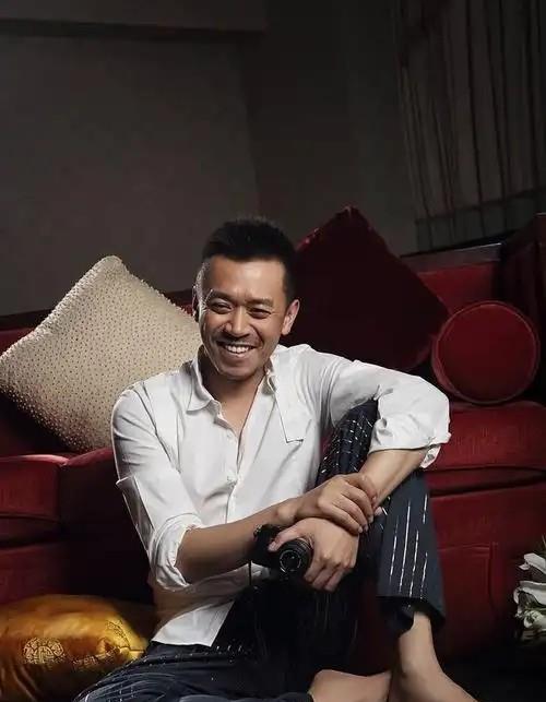 在北京被抓捕的4位明星，个个自毁前程臭名远扬，你最不喜欢谁？