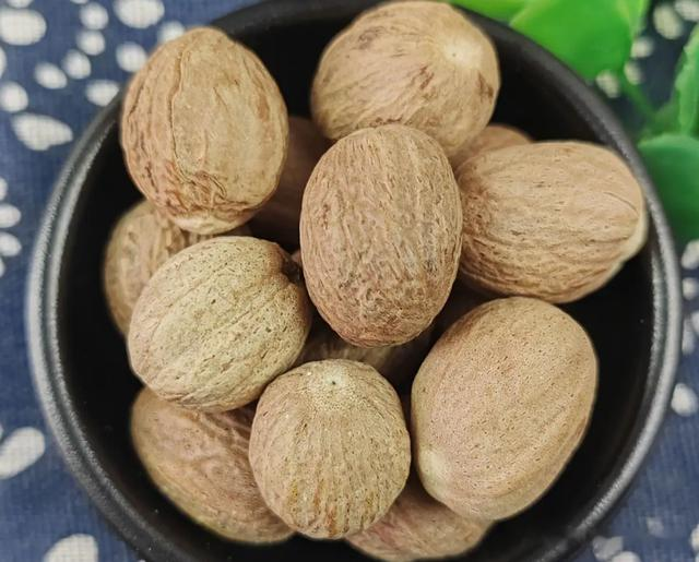 卤肉香料别乱放,这5样就够了,出锅颜色红亮,软糯鲜香真好吃