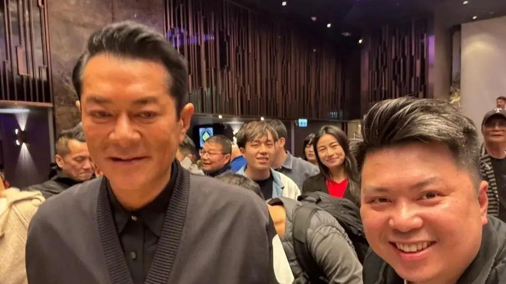 53岁古天乐近照曝光，面部变形满脸沧桑完全变样，网友：根本认不出来