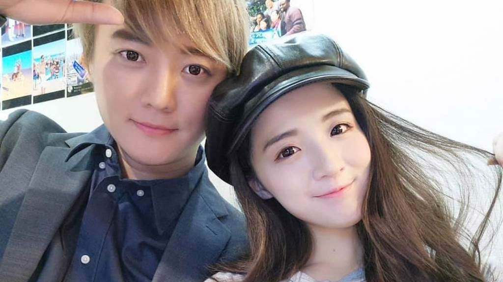 突发知名歌手妻子涉毒被捕！家中搜出大麻，曾瘦至29公斤！