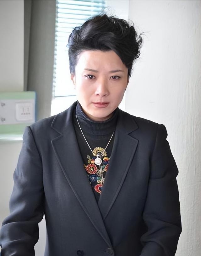 “国家一级演员”长得漂亮戏也好，为人低调不张扬，60岁婚姻成迷