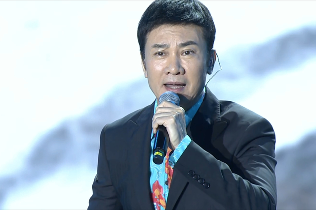 娶富婆为妻后，他从铁路工人变春晚歌手，承诺不变心的他做到了吗