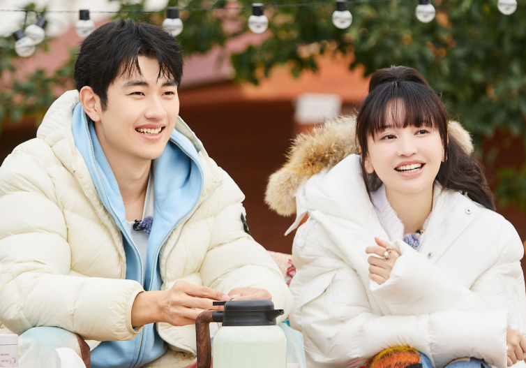 金莎大变样！《锦绣安宁》里给任敏演妈，皮肤紧致，41岁美出新高度