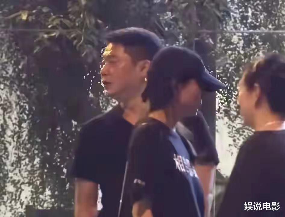 殷桃新男友被扒,初中同学是个骨科医生,离异多年有一个女儿?