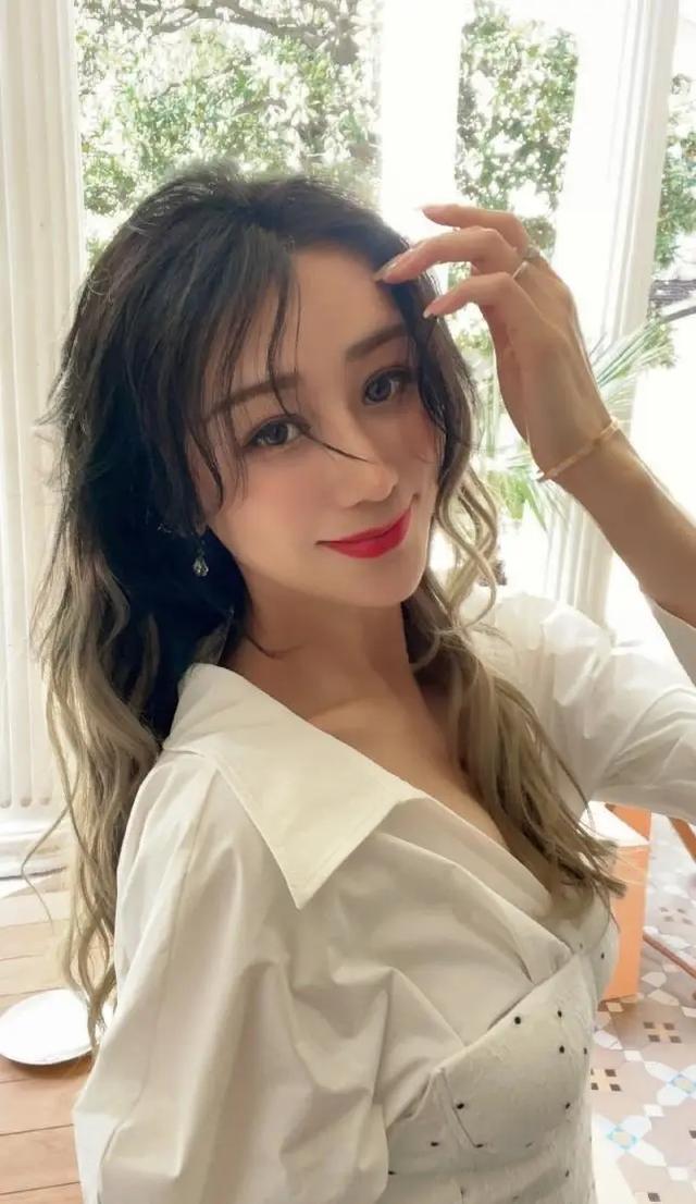 5年剖4胎从不坐月子,被丈夫评“只会生娃”,如今38岁她老的像68