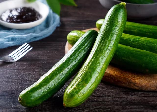 4种黄瓜不要买,都打了激素,教你4招识别问题黄瓜,关键看这里