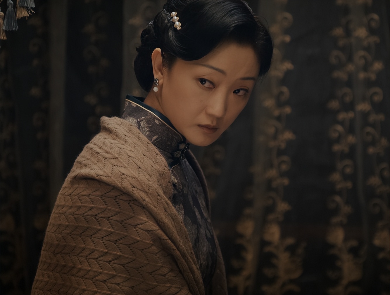 看4集《孤舟》，发现演技完全不能比较，因为优与劣一目了然