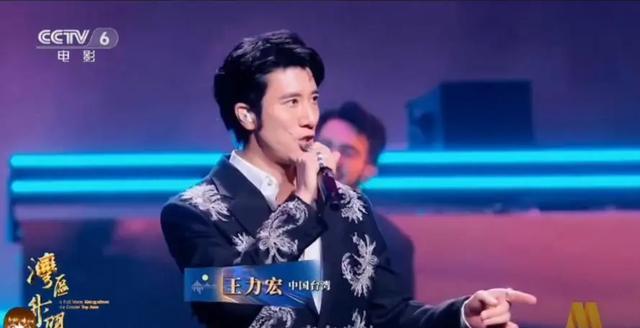 这一夜,周慧敏的脸,莫文蔚的腿,全红婵的笑,唯独王力宏最惊艳