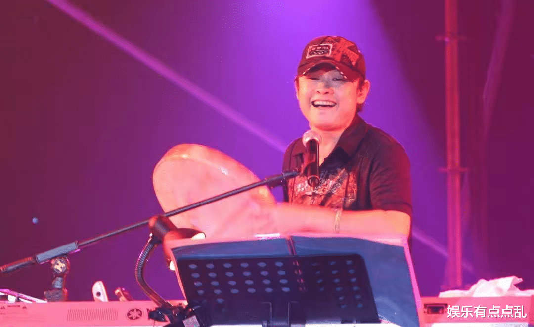 谭咏麟调侃刀郎:线上演唱会会不会连线我?刀郎回复超搞笑