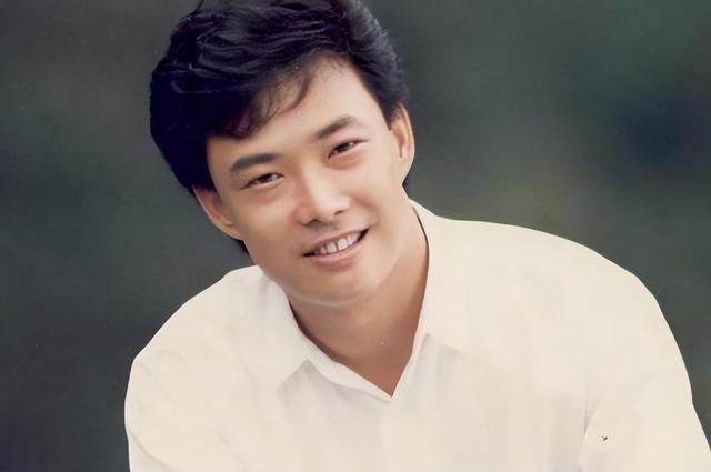 歌手费玉清为何“消失”了?看他做的那“糊涂事”,你就全明白了