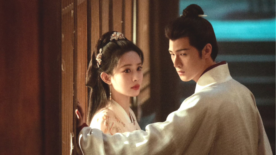 尤靖茹：合作高圆圆没火，出演风吹半夏没红，今凭《九重紫》出圈