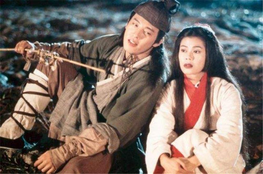 “姐弟恋”吕颂贤和麦景婷,婚后不要孩子,如今老色衰活成了这样