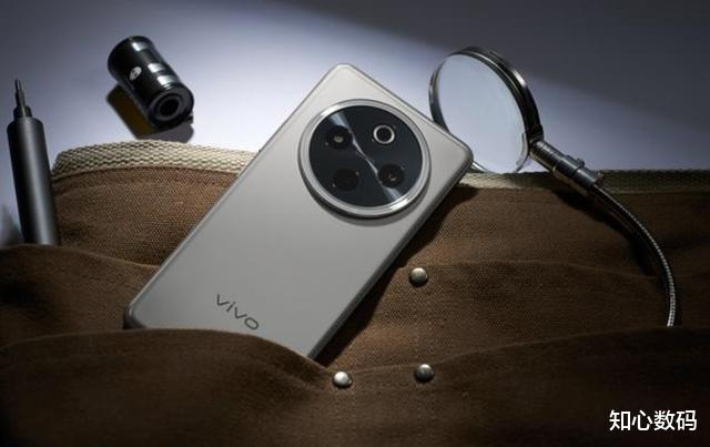 vivo豁出去了，6500mAh+等深四曲屏，发布三个月跌至1207元