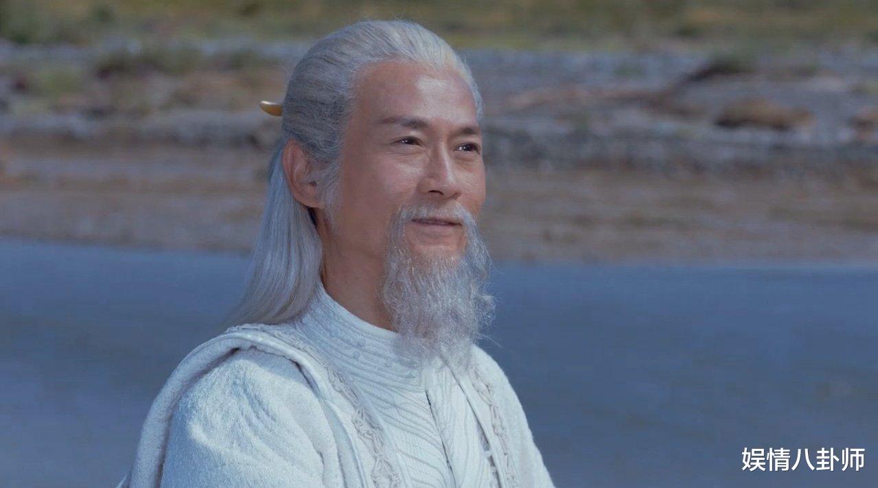 54岁香港女星郭少芸疑曝大瓜!和00后小鲜肉约会超甜,粉丝送祝福