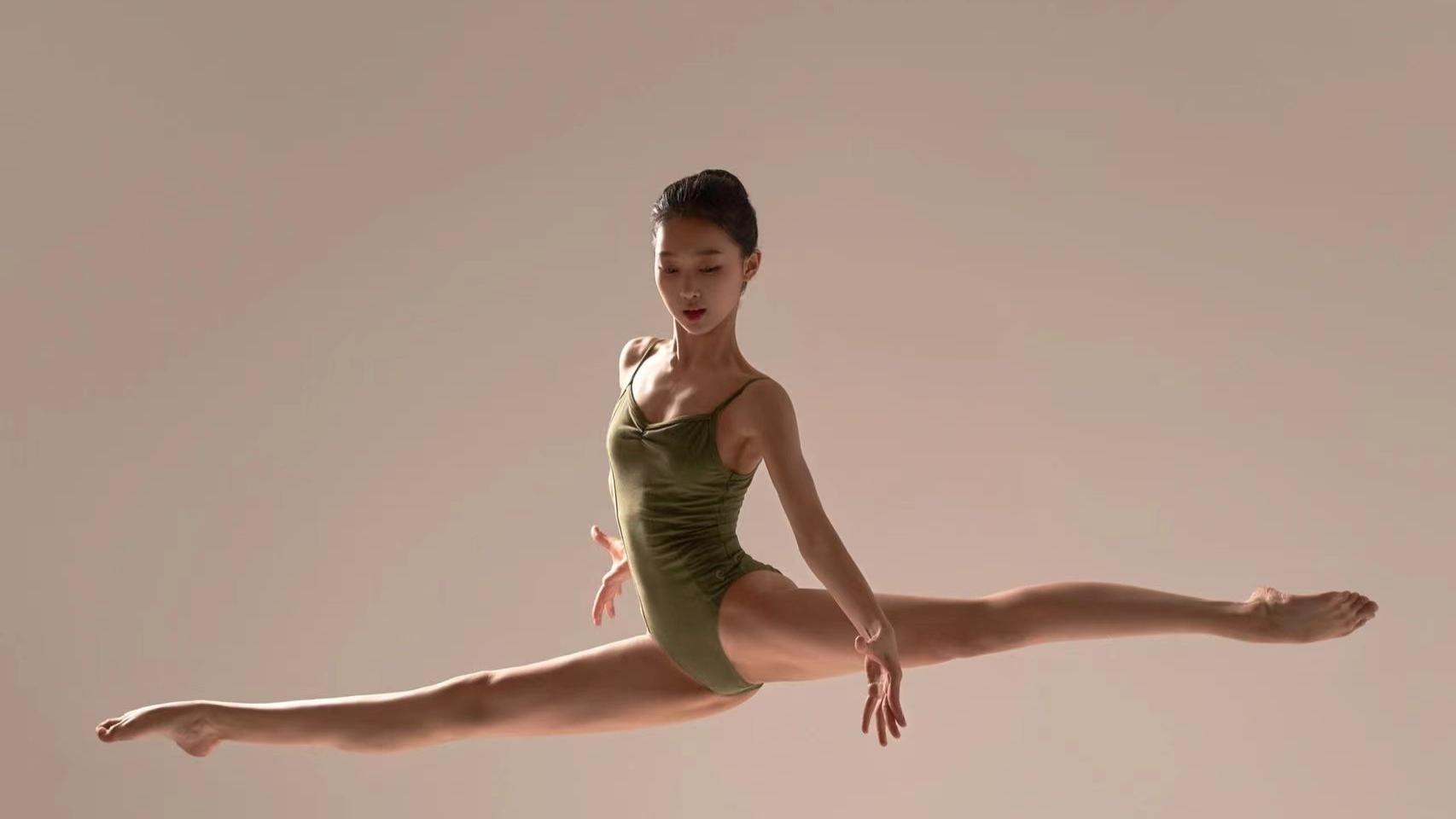 大二舞蹈生的俊俏感