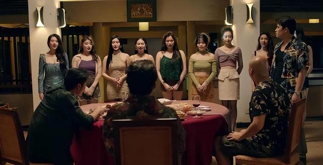 《猎冰》陪酒女肚子上赘肉被吐槽，网友们：没来过夜总会就会胡说