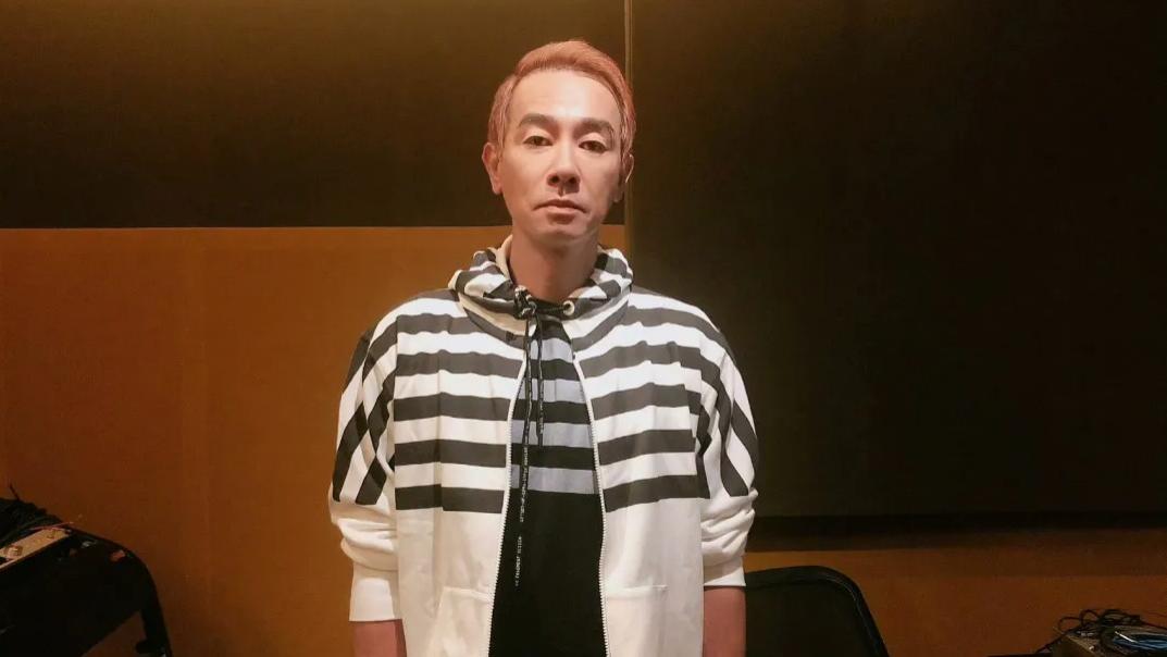 陈小春近照曝光！脸颊下垂满布皱纹，网友：这是断崖式衰老了？