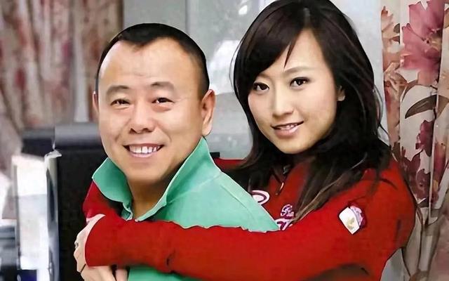 万万没想到，30岁嫁10亿富豪的潘阳，婚后十年带儿子住娘家