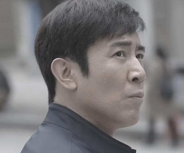 于和伟：3岁丧父，吃姐姐奶水长大，成名后为8个哥哥姐姐买房！