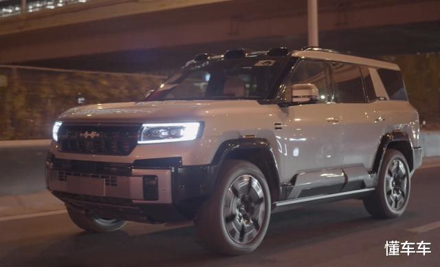 加价20多年的丰田普拉多价格崩盘，部分新车卖二手冲量，大降12万