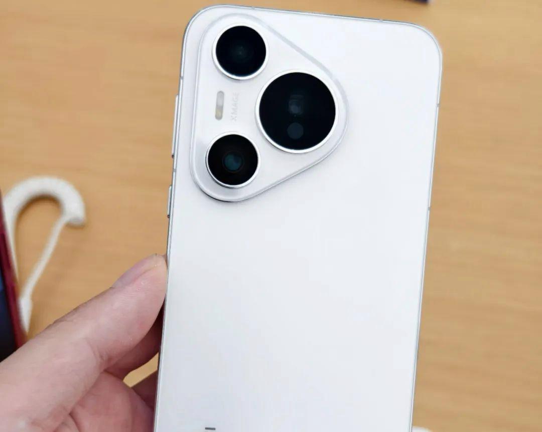 比小屏更大,比大屏更小,三款搭载“完美屏幕尺寸”的高端手机!