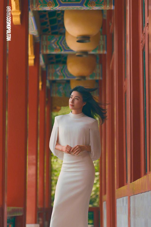 看了郭晶晶故宫鸟巢的照片,才终于明白,她为何能得霍家“独宠”