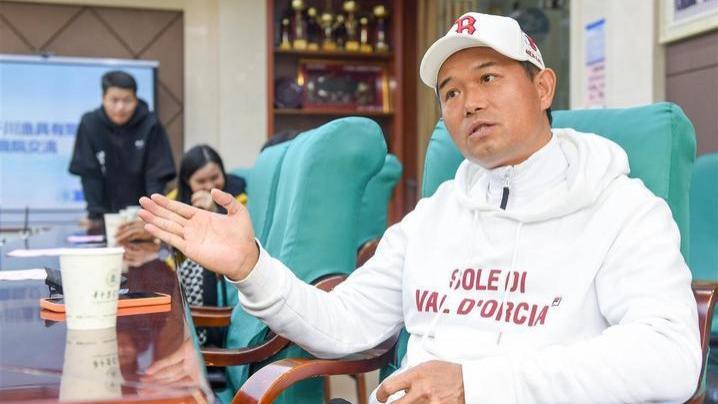 钓鱼王者邓刚即将“跌落神坛”？钓友们如是说，视频遇冷的原因分析