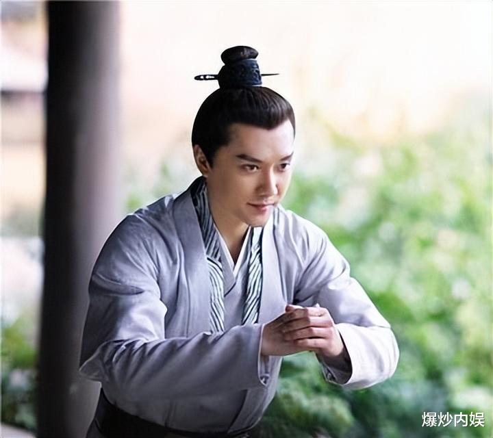 冯绍峰提起儿子当众爆哭！风流一生折在赵丽颖身上？