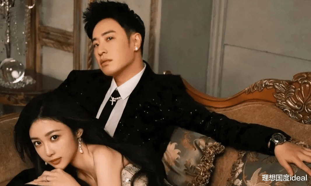 潘玮柏28岁娇妻穿一条丝巾当上衣，好身材挡不住！难怪结婚4年这么低调