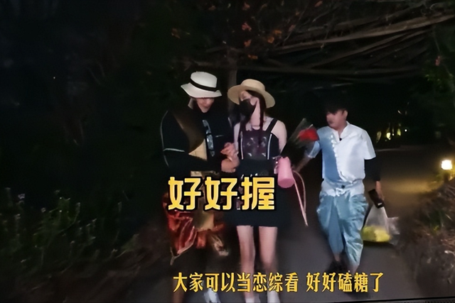 笑喷了!黄子韬求婚插兜吻VS现实,真是天选恋爱脑