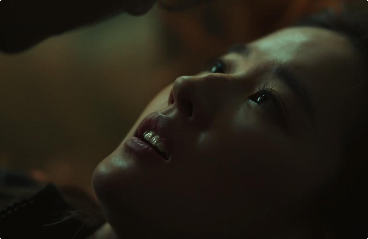 《玫瑰的故事》:彭冠英的喉结,刘亦菲的事后吻,汪俊拍的“性”太高级