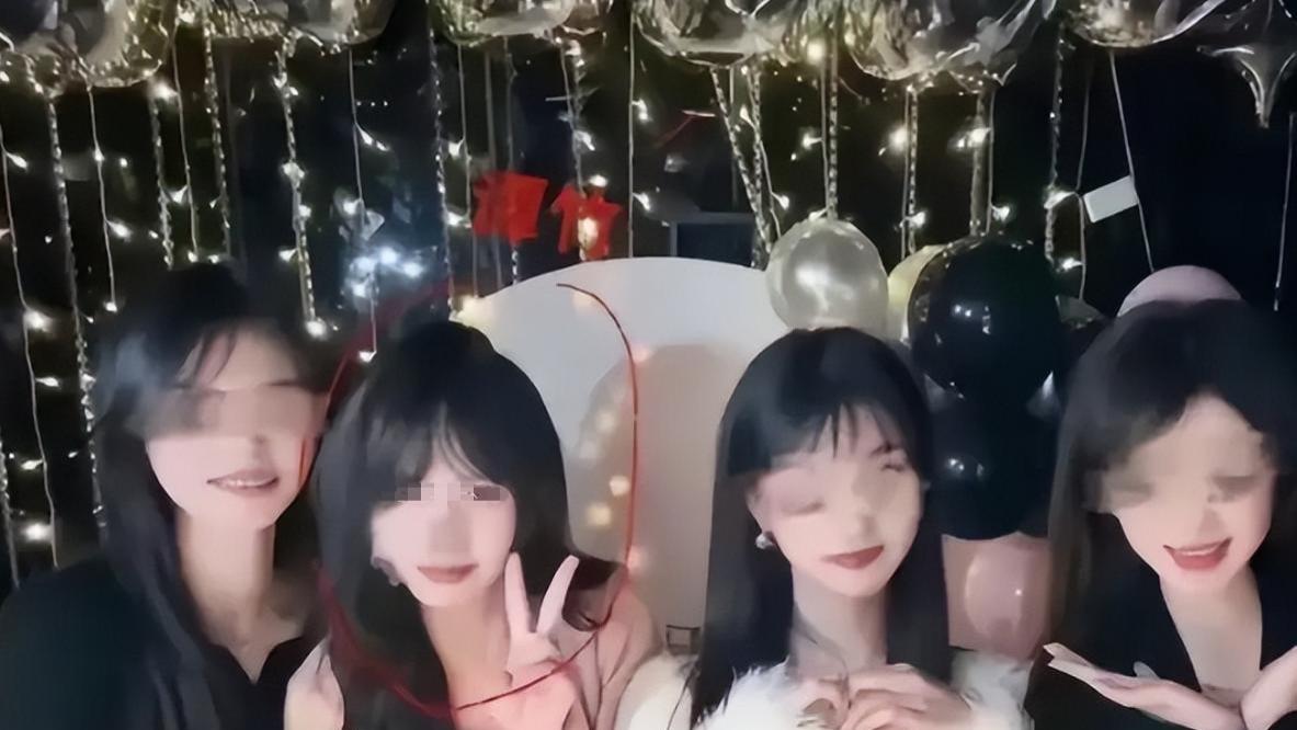 21岁少年为爱跳江疑点多，网红集体发声很微妙，网友质疑自导自演