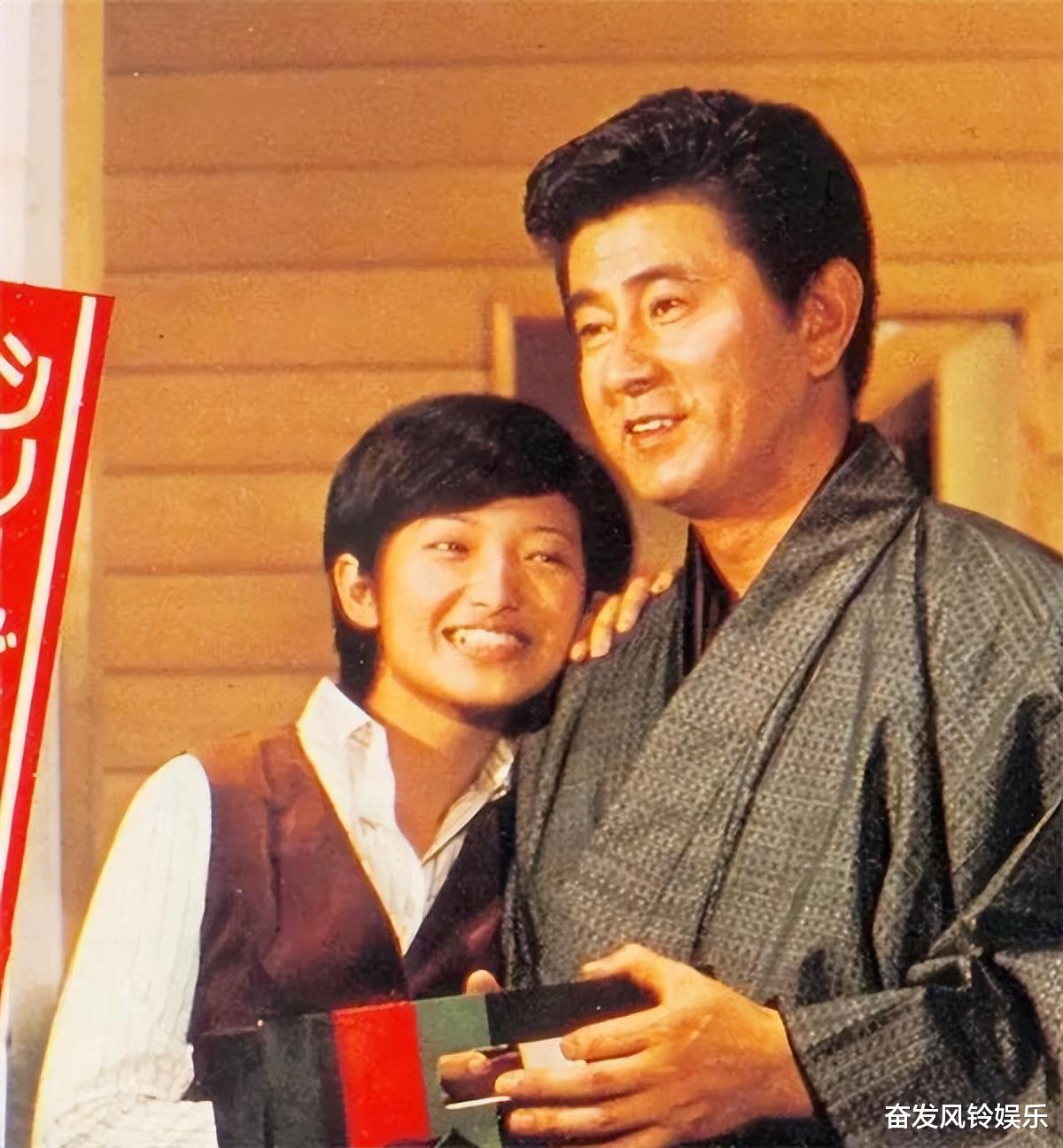 陪伴妻子40年,83岁弥留之际另娶初恋,他称“我一直想这样做”