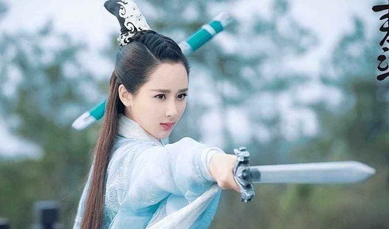 王思聪：杨紫长得丑！杨紫：就你好看！张一山霸气护姐，是真是假