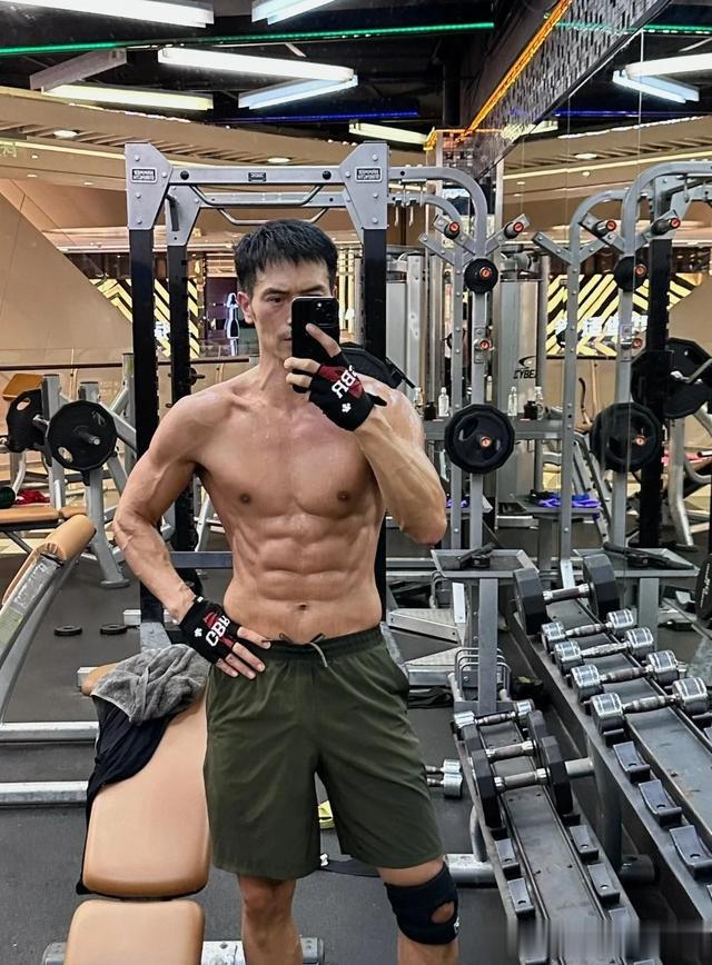 纪焕博从知名男模到男演员的蜕变，一起来看看啊，演技精湛。