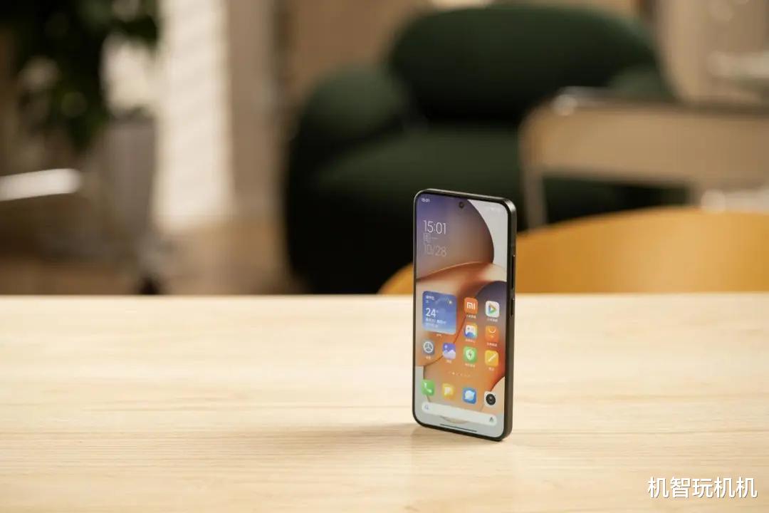 廉价版小米15？又一骁龙8至尊小屏旗舰来了：性能续航拍照拉满！