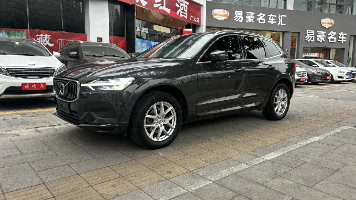 沃尔沃XC60T5，6.8秒破百，低调奢华之选，16.5万值吗？
