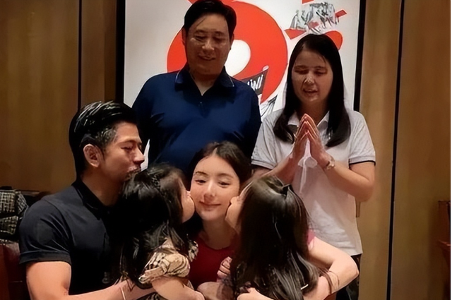 郭富城比丈母娘还要大4岁,当看到两个人同框后,网友:接受不了