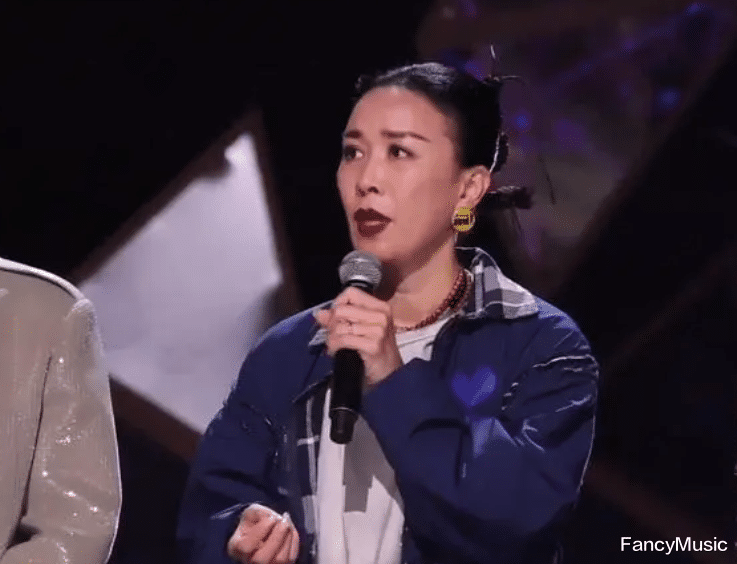 从全网声援,再到全网“怒骂”,那英被《歌手2024》玩坏了!