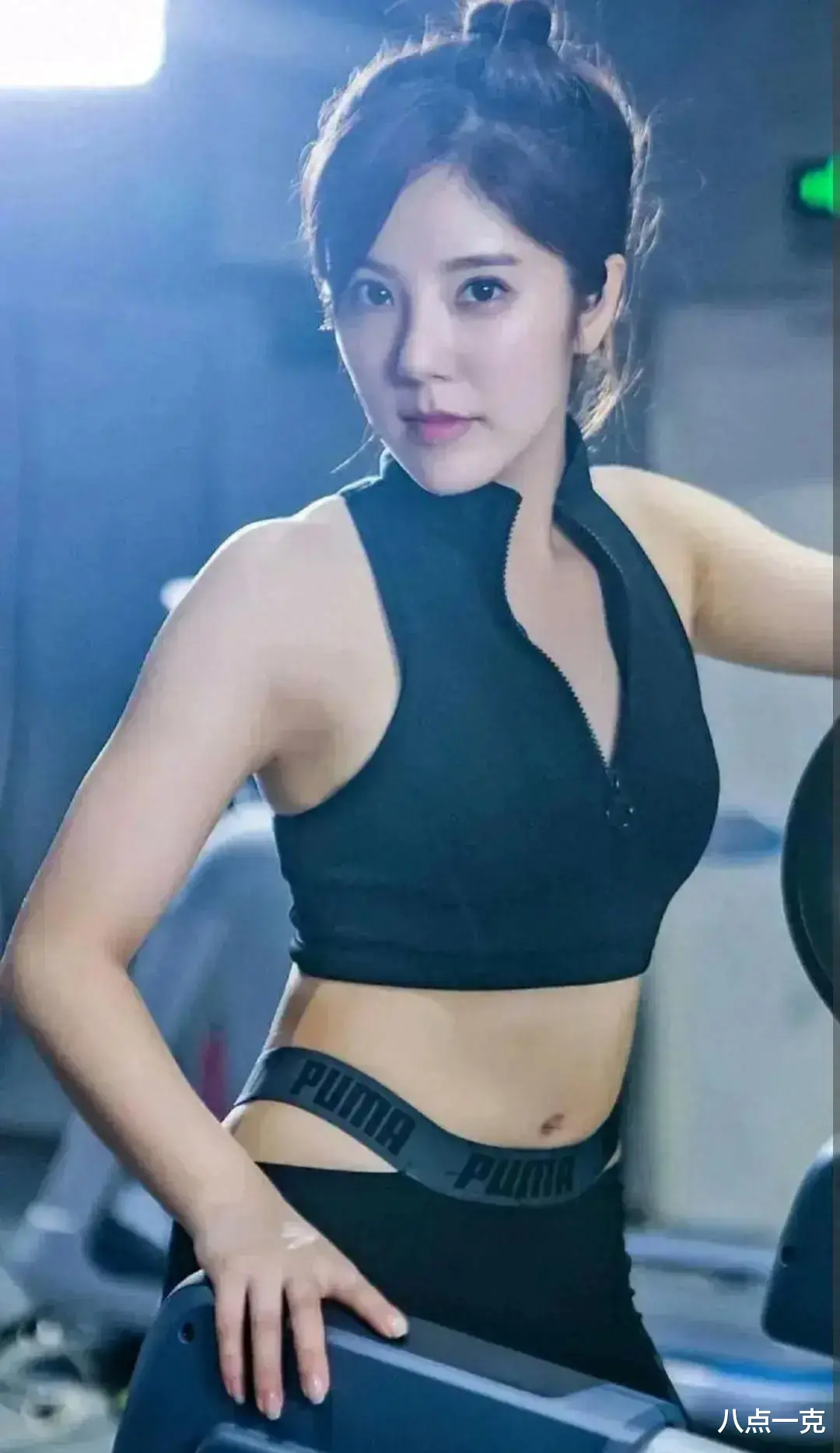 赵奕欢哽咽落泪！被制片人踢出演员行列，本人：我不配做演员吗？