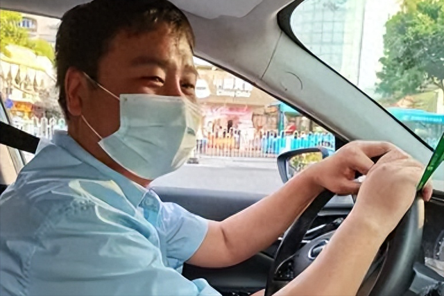 夏季脑梗高发？医生提醒：过了50岁，夏天一定坚持\2不喝3不吃\