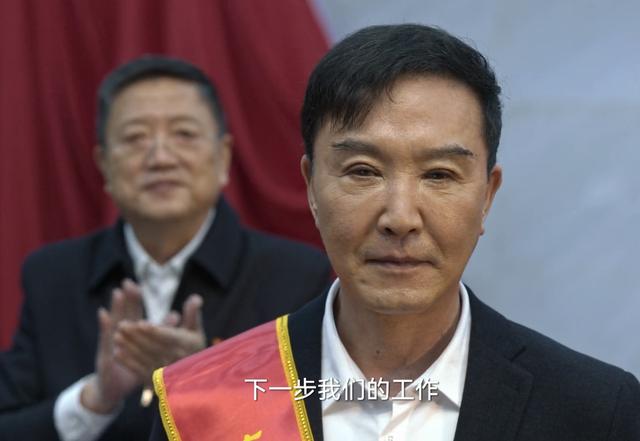 宁愿丑得出奇,也不接受自然衰老,这5位男神已经“面目全非”