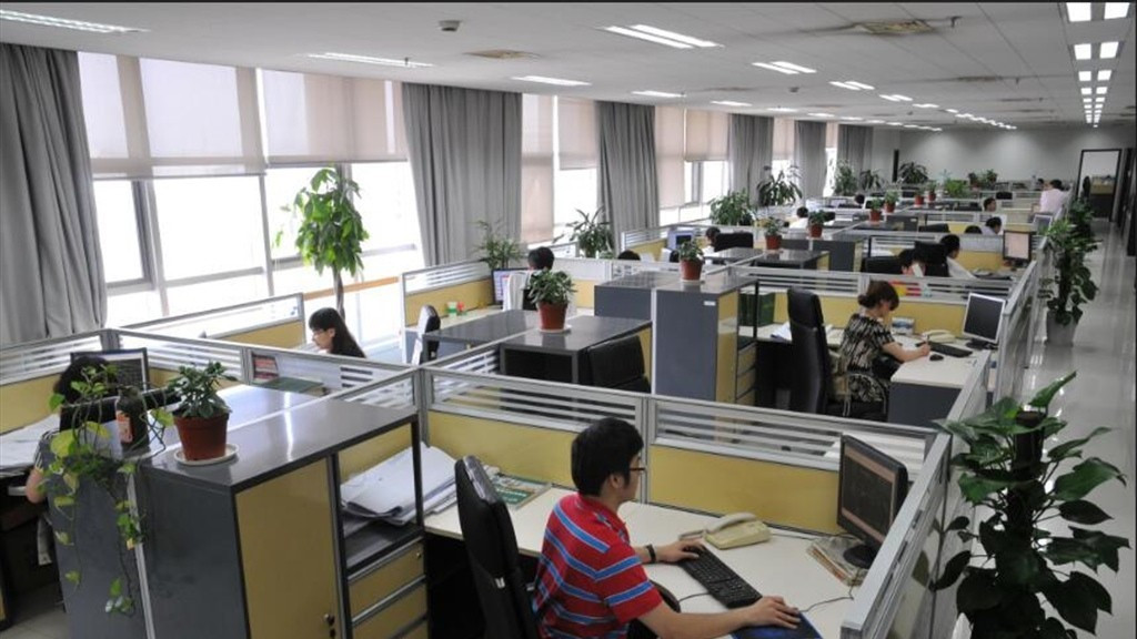公务员工资仅4000块，为何家里都有好几套房，钱从何而来？