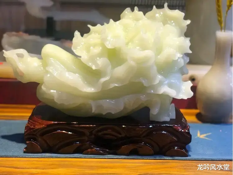 龙吟师傅:办公室要摆放什么来旺财