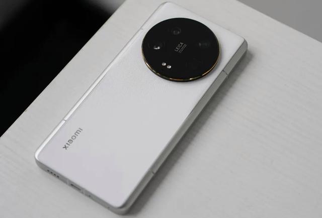 性价比很高的3款小米手机,它们都不是新机,当前仍然值得购买!