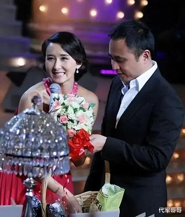 胡静:嫁入马来西亚豪门,丈夫为了不与她分房睡,自己去摘除扁桃体