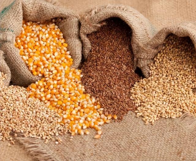 4种蔬菜已被列入“致癌名单”，吃多了会致癌？这些才真的要少吃