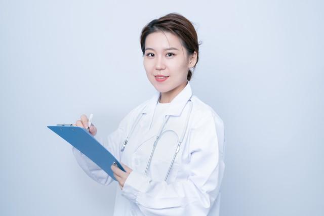 51岁阿姨只喝陈皮茶不喝白开水,6个月后去检查,身体状况如何?